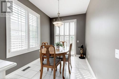 2243 Turnberry Road Unit# 41, Burlington, ON - Indoor Photo Showing Dining Room