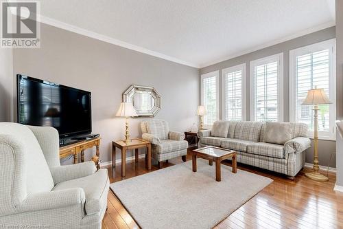 2243 Turnberry Road Unit# 41, Burlington, ON - Indoor Photo Showing Living Room