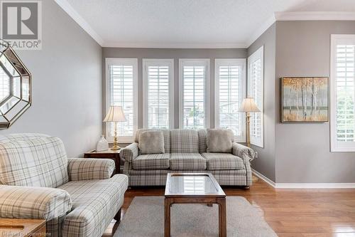 2243 Turnberry Road Unit# 41, Burlington, ON - Indoor Photo Showing Living Room