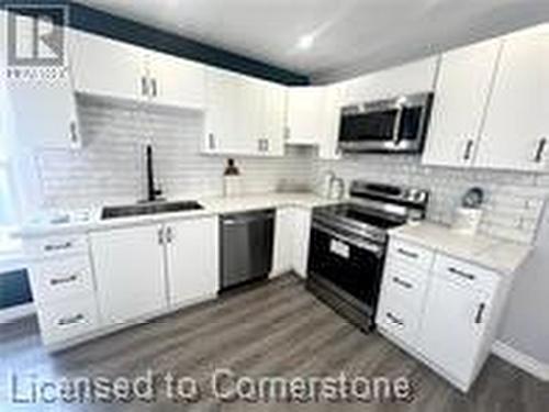 47 Garner Avenue, Welland, ON - Indoor Photo Showing Kitchen With Upgraded Kitchen