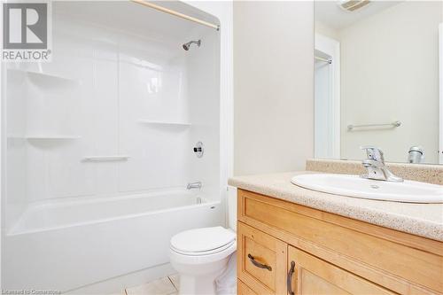 6411 Shapton Crescent, Niagara Falls, ON - Indoor Photo Showing Bathroom