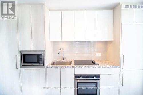 4111 - 115 Blue Jays Way, Toronto, ON - Indoor Photo Showing Kitchen