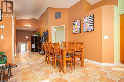 57 Talbot Avenue, Welland, ON - Indoor Photo Showing Dining Room