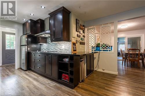 37 Gainsborough Road, Hamilton, ON - Indoor Photo Showing Kitchen