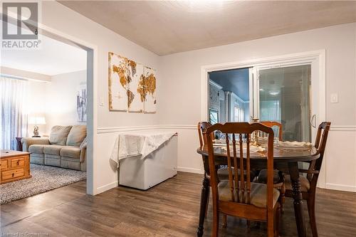 37 Gainsborough Road, Hamilton, ON - Indoor Photo Showing Dining Room