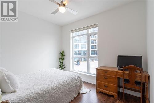 4 Concord Place, Grimsby, ON - Indoor Photo Showing Bedroom