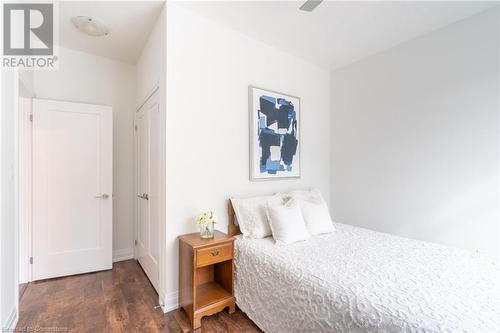 4 Concord Place, Grimsby, ON - Indoor Photo Showing Bedroom