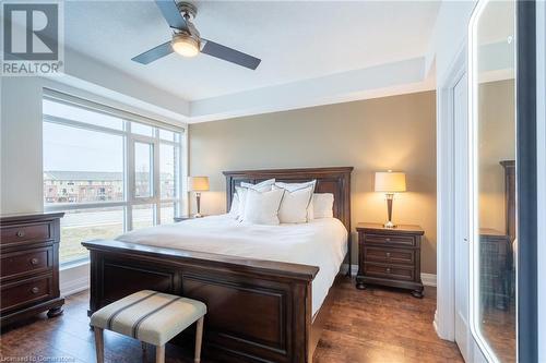 4 Concord Place, Grimsby, ON - Indoor Photo Showing Bedroom