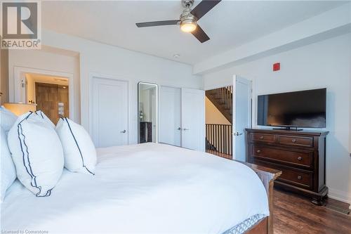 4 Concord Place, Grimsby, ON - Indoor Photo Showing Bedroom