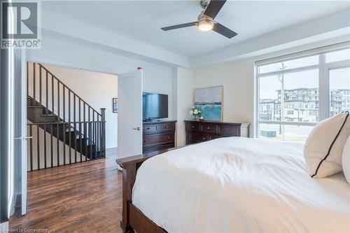 4 Concord Place, Grimsby, ON - Indoor Photo Showing Bedroom