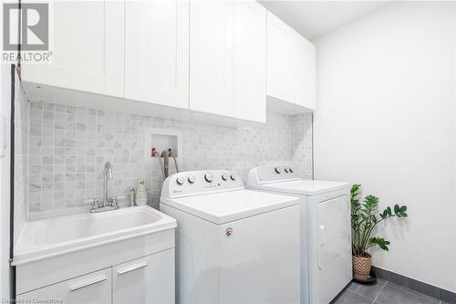 4 Concord Place, Grimsby, ON - Indoor Photo Showing Laundry Room