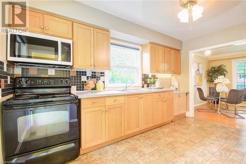 183 Grove Park Drive, Burlington, ON - Indoor Photo Showing Kitchen With Double Sink