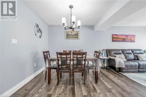 21 Blue Mountain Drive, Hannon, ON - Indoor Photo Showing Dining Room