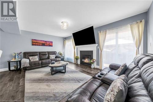 21 Blue Mountain Drive, Hannon, ON - Indoor Photo Showing Living Room With Fireplace