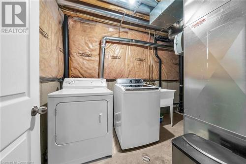 21 Blue Mountain Drive, Hannon, ON - Indoor Photo Showing Laundry Room