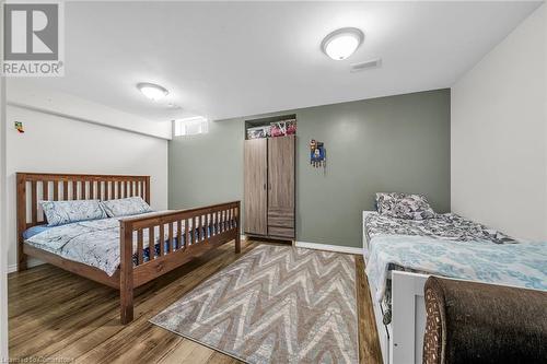 21 Blue Mountain Drive, Hannon, ON - Indoor Photo Showing Bedroom