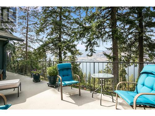 240 Clifton Road N, Kelowna, BC - Outdoor