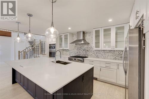 2041 Lilac Drive, Innisfil, ON - Indoor Photo Showing Kitchen With Double Sink With Upgraded Kitchen