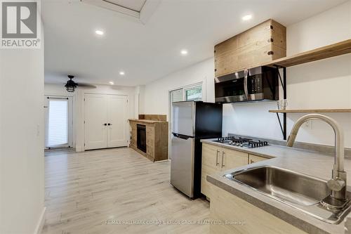 2041 Lilac Drive, Innisfil, ON - Indoor Photo Showing Kitchen