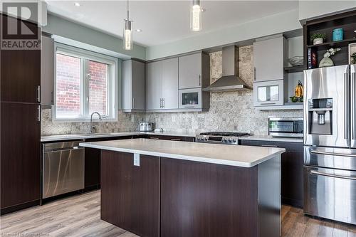 8445 Sweet Chestnut Drive, Niagara Falls, ON - Indoor Photo Showing Kitchen With Upgraded Kitchen