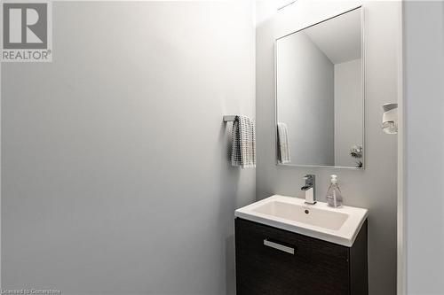 8445 Sweet Chestnut Drive, Niagara Falls, ON - Indoor Photo Showing Bathroom