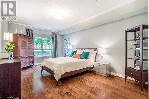 2085 Amherst Heights Drive Unit# 106, Burlington, ON - Indoor Photo Showing Bedroom