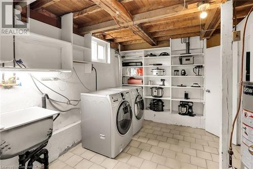 6 Homewood Avenue, St. Catharines, ON - Indoor Photo Showing Laundry Room