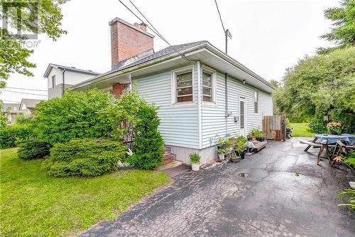 10 Norwich Road, Stoney Creek, ON - Outdoor