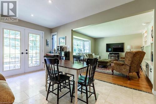 1 Kusins Court, Dundas, ON - Indoor Photo Showing Dining Room