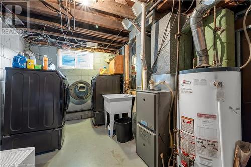 552 Quebec Street, Hamilton, ON - Indoor Photo Showing Basement