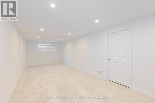 660 Capricorn Circle, Ottawa, ON - Indoor Photo Showing Other Room