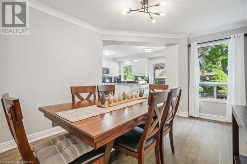 68 Hollybush Drive, Hamilton, ON - Indoor Photo Showing Dining Room