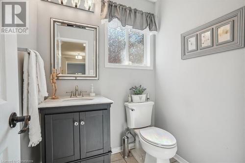 68 Hollybush Drive, Hamilton, ON - Indoor Photo Showing Bathroom