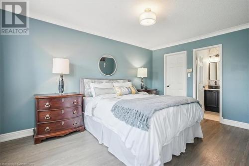 68 Hollybush Drive, Hamilton, ON - Indoor Photo Showing Bedroom