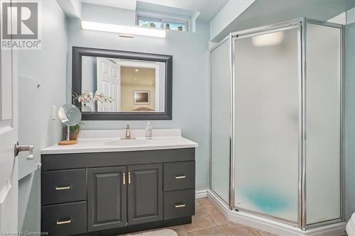 68 Hollybush Drive, Hamilton, ON - Indoor Photo Showing Bathroom