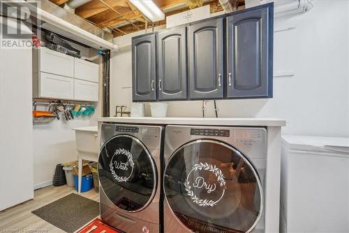 68 Hollybush Drive, Hamilton, ON - Indoor Photo Showing Laundry Room