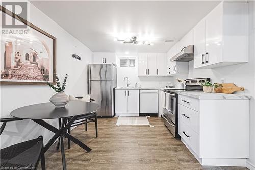 75 Graystone Drive, Hamilton, ON - Indoor Photo Showing Kitchen