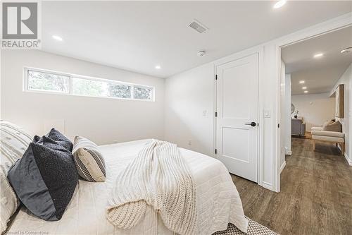 75 Graystone Drive, Hamilton, ON - Indoor Photo Showing Bedroom