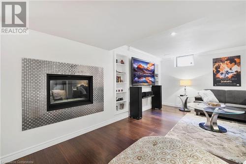 24 Benziger Lane, Hamilton, ON - Indoor Photo Showing Living Room