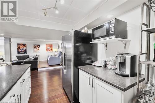 24 Benziger Lane, Hamilton, ON - Indoor Photo Showing Kitchen