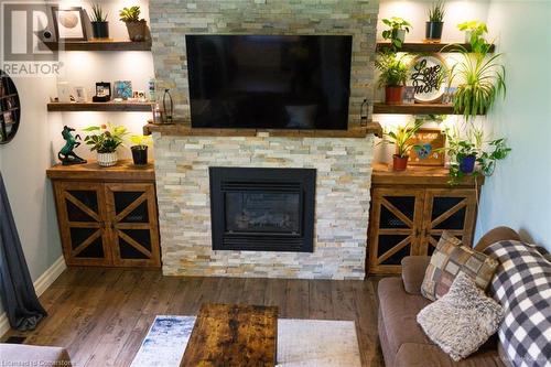 213 Concession 4 Road W, Hamilton, ON - Indoor Photo Showing Living Room With Fireplace