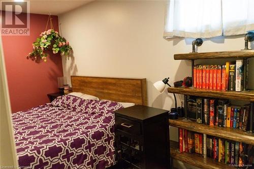 213 Concession 4 Road W, Hamilton, ON - Indoor Photo Showing Bedroom