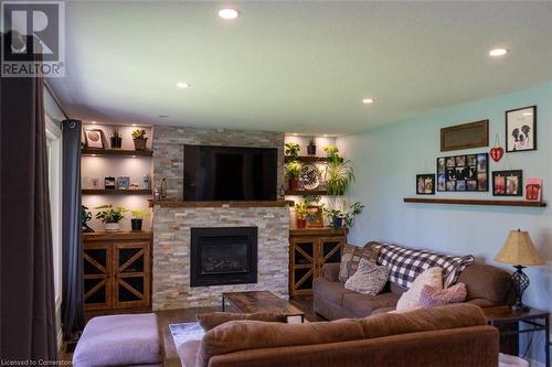 213 Concession 4 Road W, Hamilton, ON - Indoor Photo Showing Living Room With Fireplace