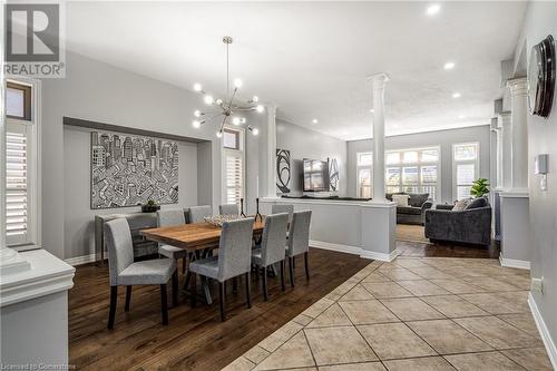 41 Kingsview Drive, Stoney Creek, ON - Indoor Photo Showing Dining Room