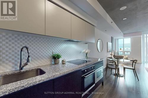 304 - 220 George Street, Toronto (Moss Park), ON - Indoor Photo Showing Kitchen With Upgraded Kitchen