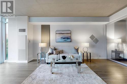 304 - 220 George Street, Toronto, ON - Indoor Photo Showing Living Room