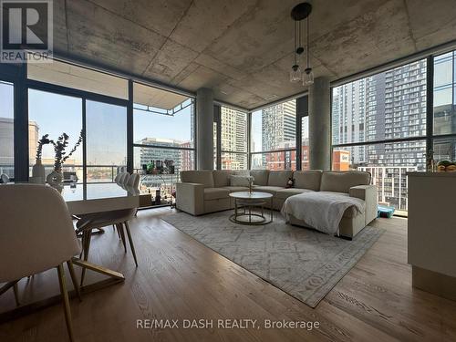 1304 - 25 Oxley Street, Toronto (Waterfront Communities), ON - Indoor Photo Showing Other Room