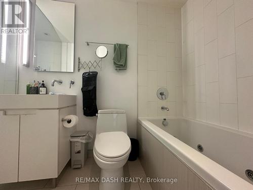 1304 - 25 Oxley Street, Toronto (Waterfront Communities), ON - Indoor Photo Showing Bathroom