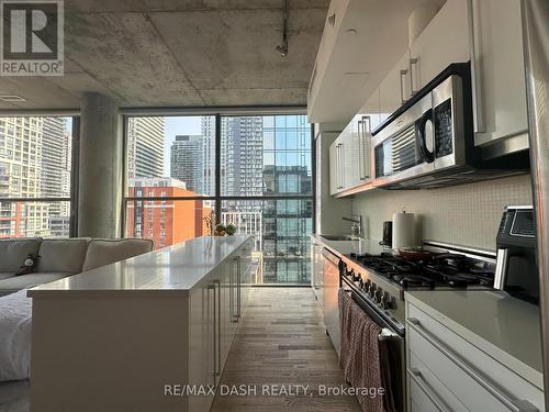 1304 - 25 Oxley Street, Toronto (Waterfront Communities), ON - Indoor Photo Showing Kitchen