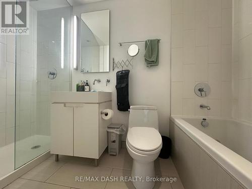 1304 - 25 Oxley Street, Toronto (Waterfront Communities), ON - Indoor Photo Showing Bathroom